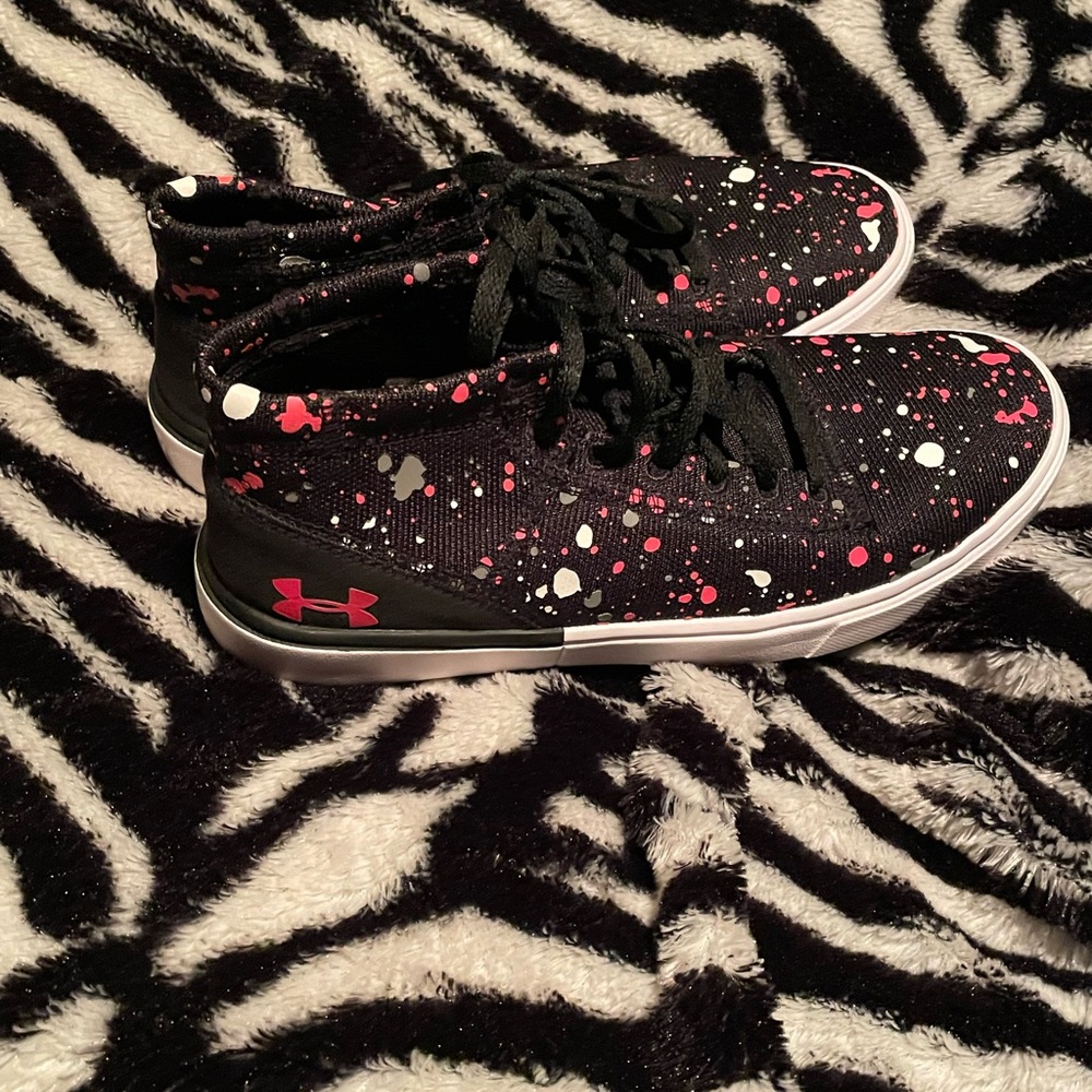 Under Armor - image 6